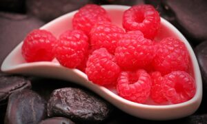 Dieta przy chorobach jelita grubego – co warto jeść?